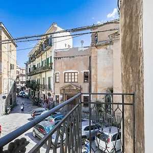 Piazza Pretoria & Quattro Canti Roomy Flats With Balconies Palermo